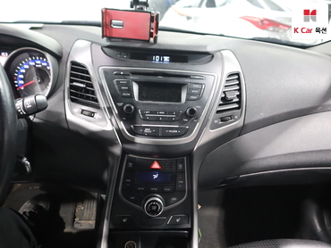 2015 - hyundai avante