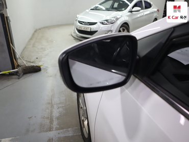 2015 - hyundai avante