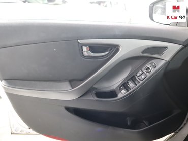 2015 - hyundai avante
