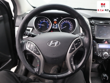2016 - hyundai i30