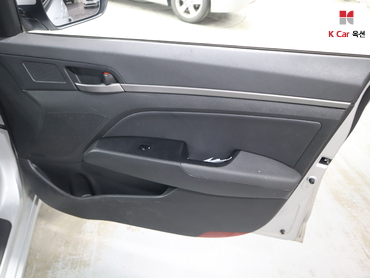 2016 - hyundai avante