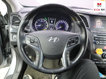 2016 - hyundai grandeur