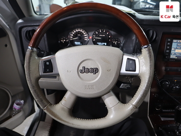2008 - jeep commander