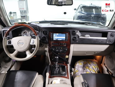 2008 - jeep commander