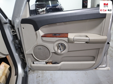 2008 - jeep commander