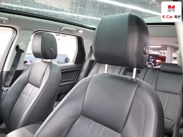 2019 - land rover discovery