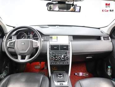 2019 - land rover discovery