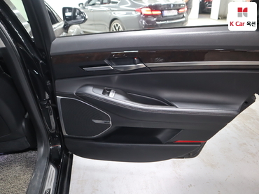 2017 - genesis eq900
