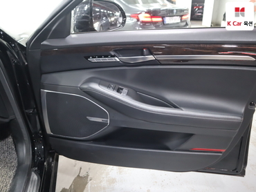 2017 - genesis eq900