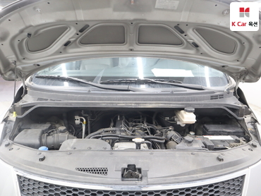2012 - hyundai grand starex