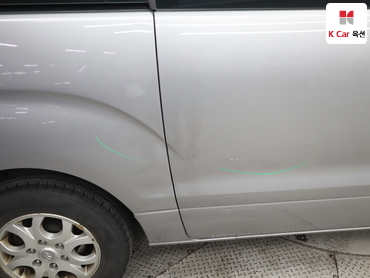 2012 - hyundai grand starex