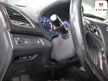 2011 - hyundai grandeur
