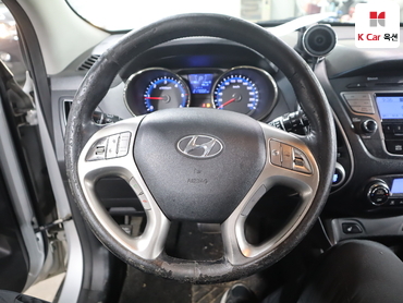 2012 - hyundai tucson