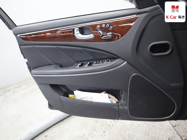 2012 - hyundai equus
