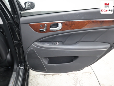 2012 - hyundai equus
