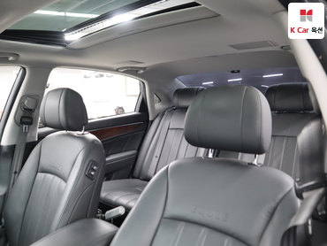 2012 - hyundai equus