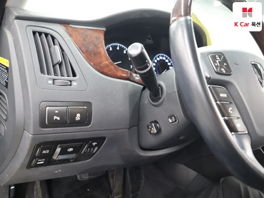 2012 - hyundai equus