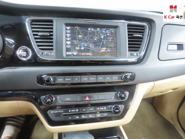 2018 - kia carnival