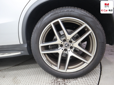 2017 - mercedes-benz gle350 d