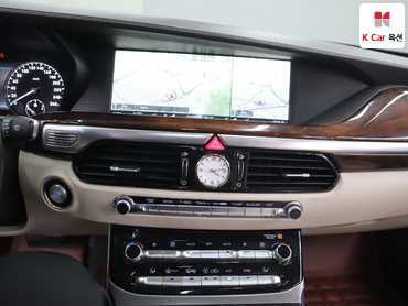 2016 - genesis eq900