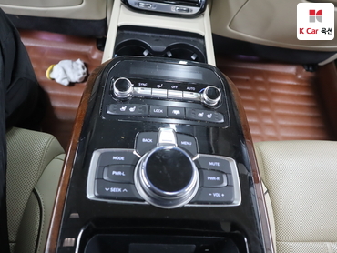 2016 - genesis eq900