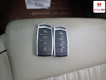 2016 - genesis eq900