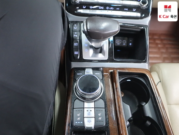 2016 - genesis eq900