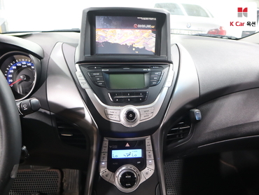 2012 - hyundai avante