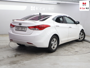 2012 - hyundai avante