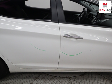 2012 - hyundai avante
