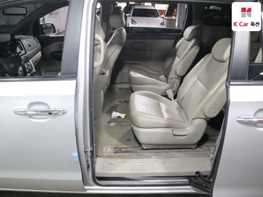 2018 - kia carnival