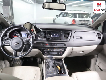 2018 - kia carnival