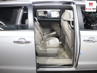 2018 - kia carnival