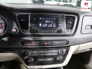 2018 - kia carnival