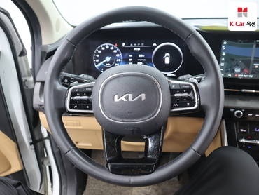 2023 - kia carnival