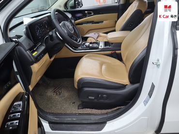2023 - kia carnival