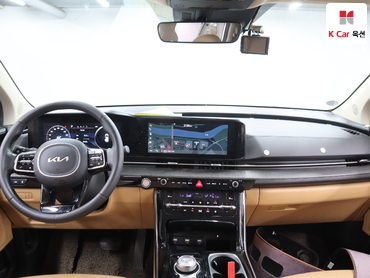 2023 - kia carnival