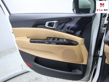 2023 - kia carnival