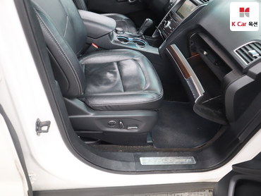 2016 - ford explorer