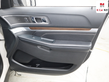 2016 - ford explorer