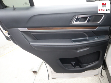 2016 - ford explorer