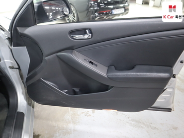 2010 - nissan altima