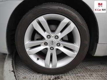 2010 - nissan altima