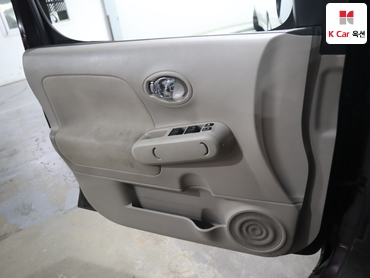 2012 - nissan cube