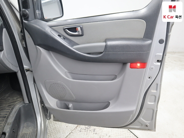 2016 - hyundai grand starex