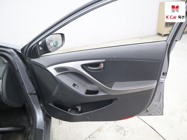 2013 - hyundai avante