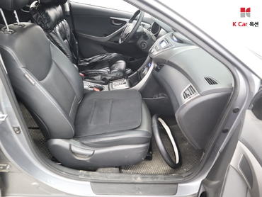 2013 - hyundai avante