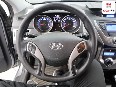 2013 - hyundai avante