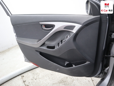 2013 - hyundai avante
