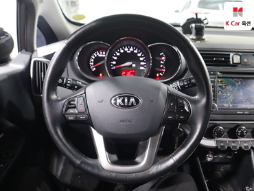 2016 - kia pride